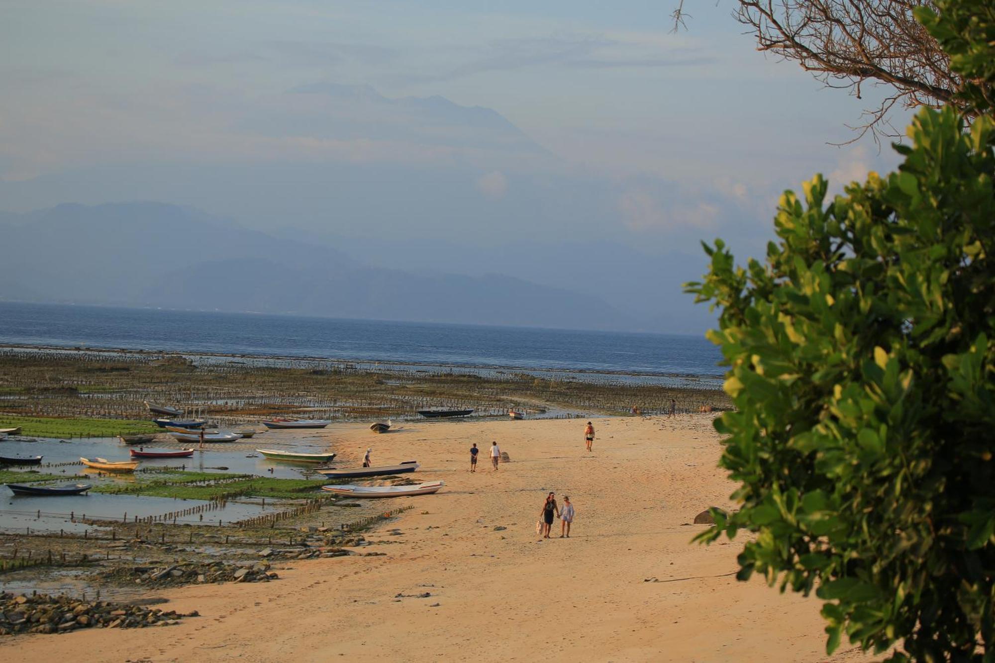 3 Monkeys Lembongan Studio Apartments Gym Recovery Centre Exterior photo