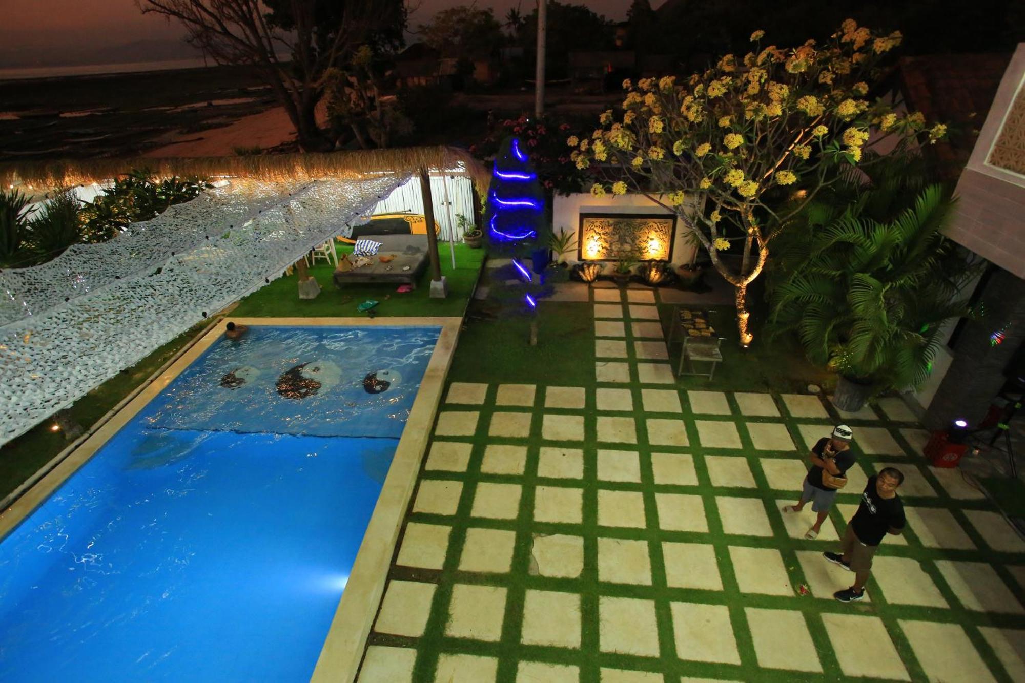 3 Monkeys Lembongan Studio Apartments Gym Recovery Centre Exterior photo