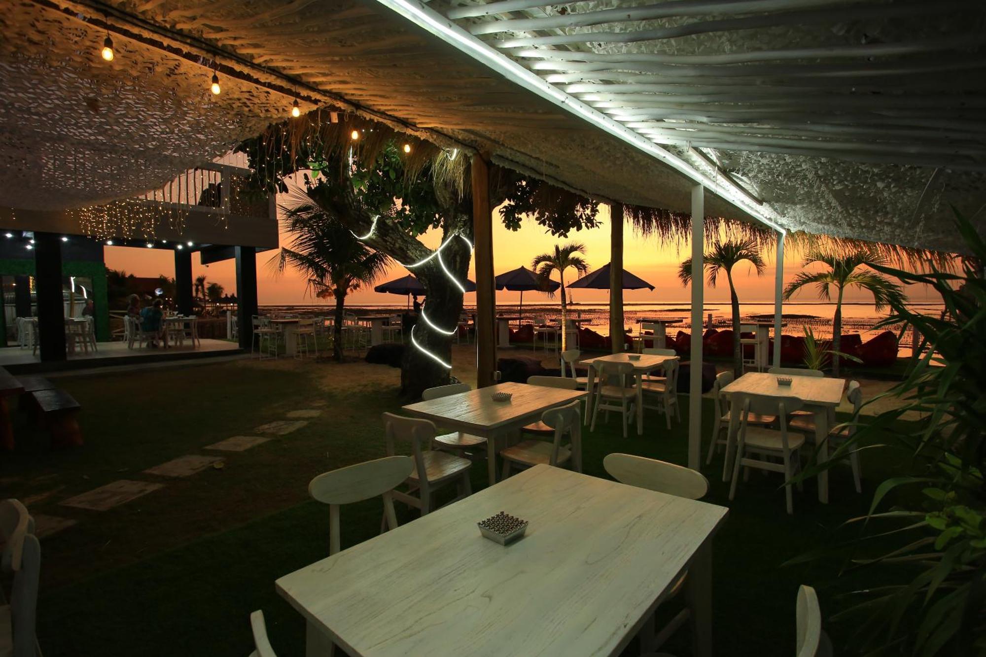 3 Monkeys Lembongan Studio Apartments Gym Recovery Centre Exterior photo
