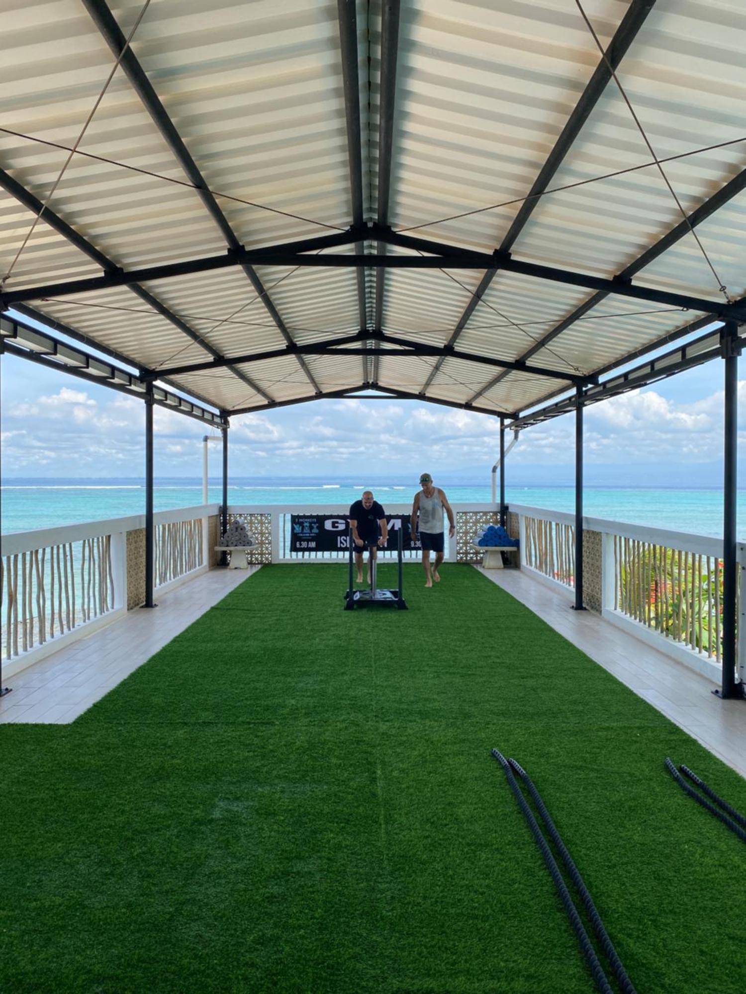 3 Monkeys Lembongan Studio Apartments Gym Recovery Centre Exterior photo